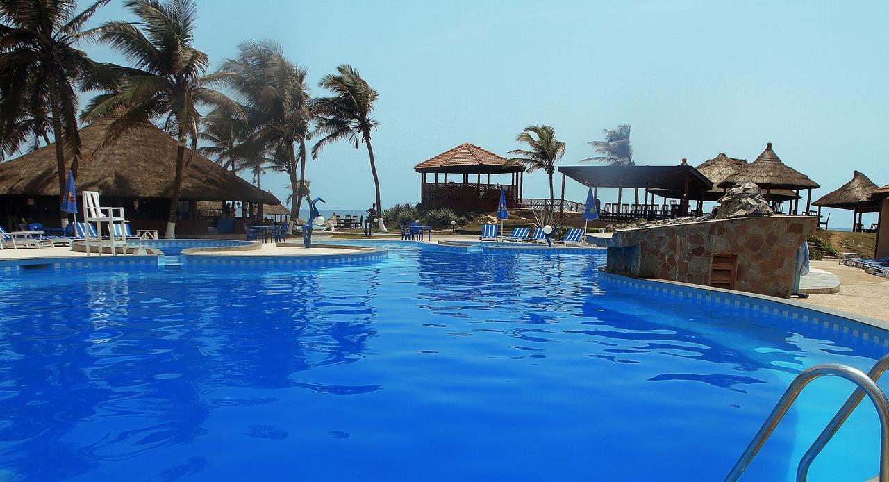 Ramada Resort 아크라 외부 사진