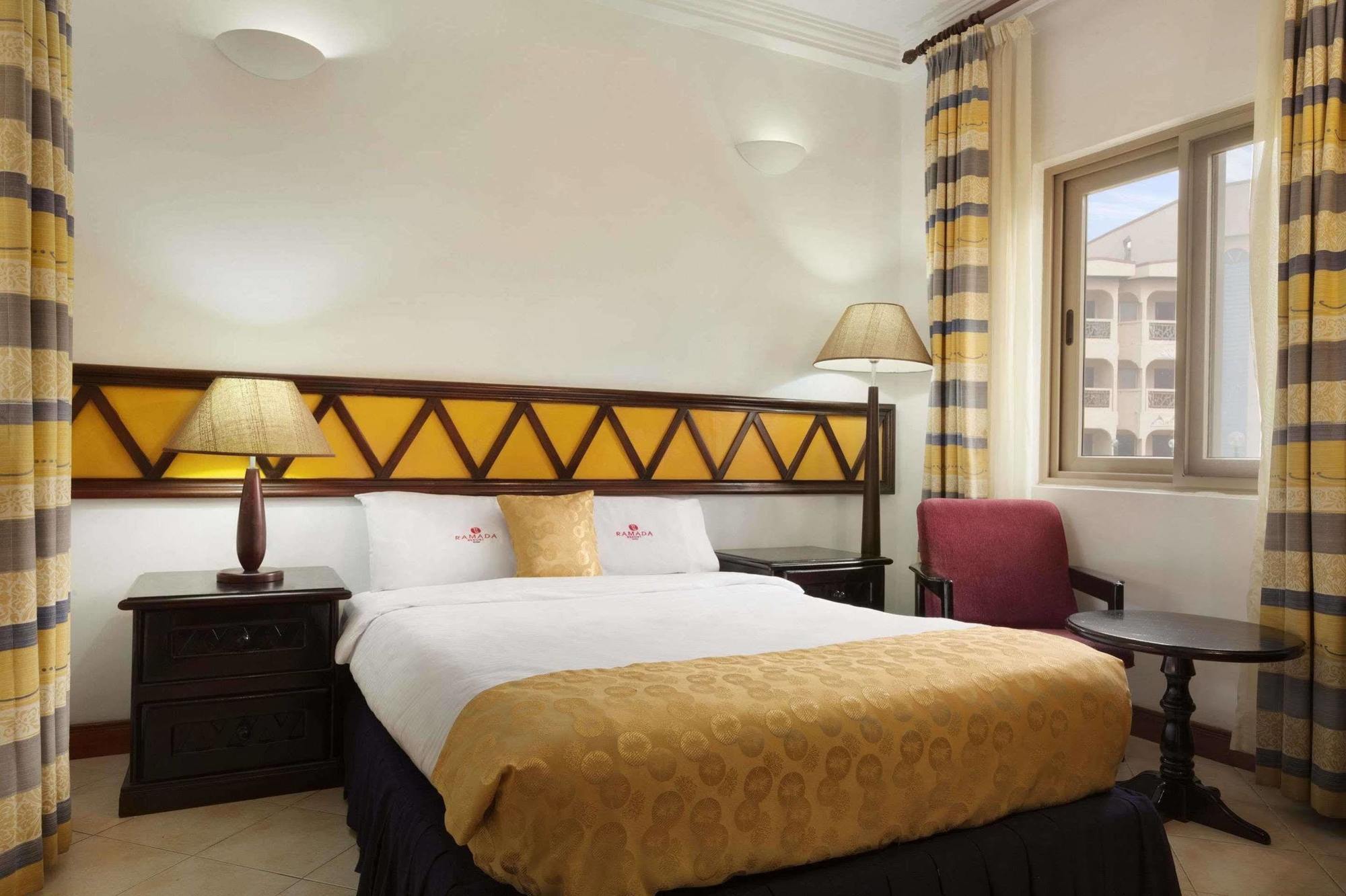 Ramada Resort 아크라 외부 사진