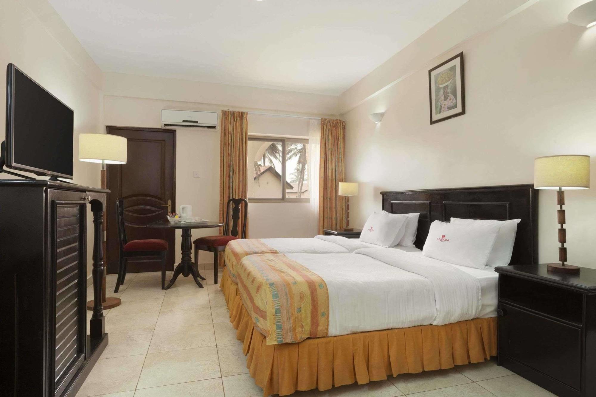 Ramada Resort 아크라 외부 사진