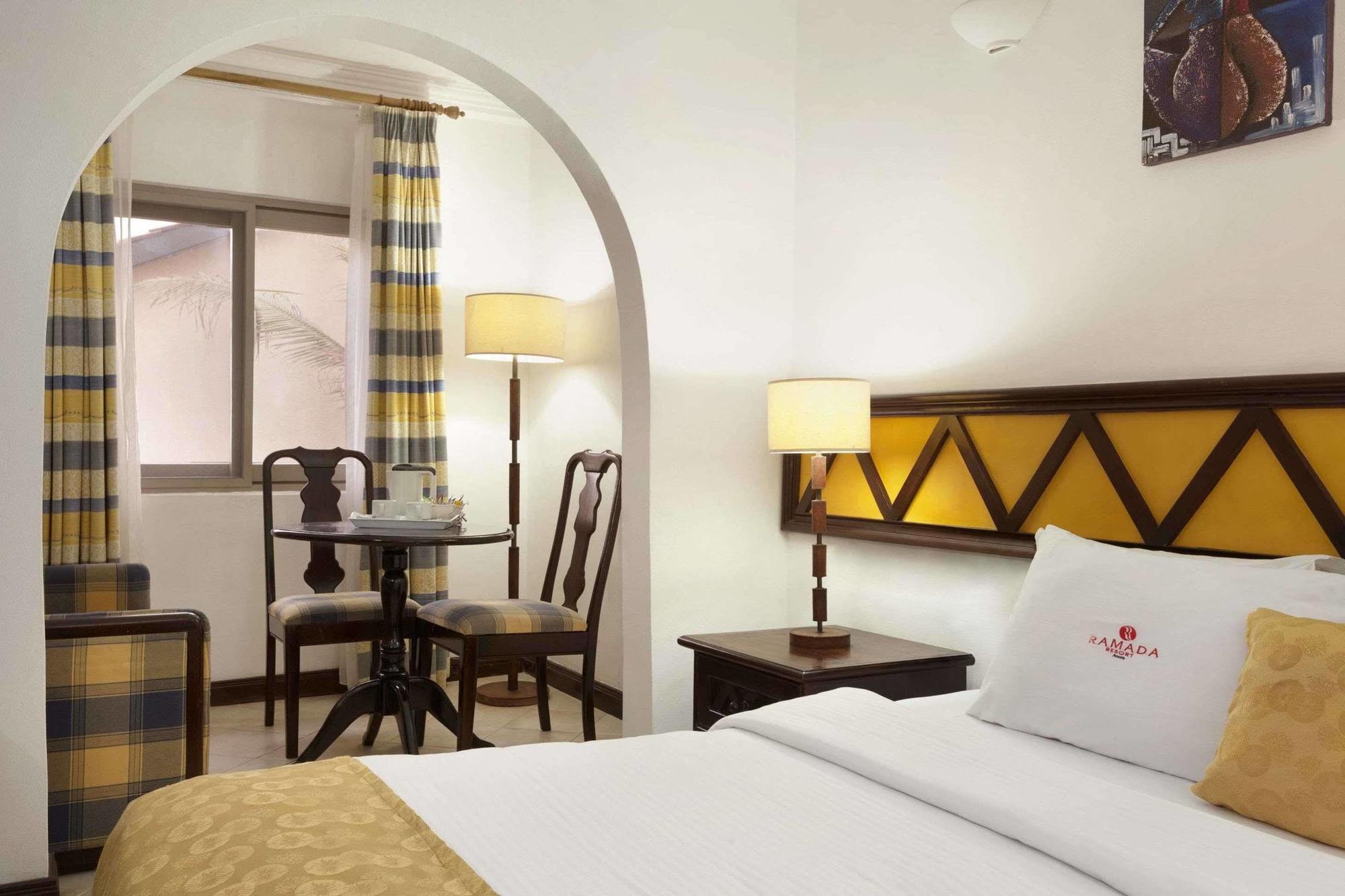 Ramada Resort 아크라 외부 사진